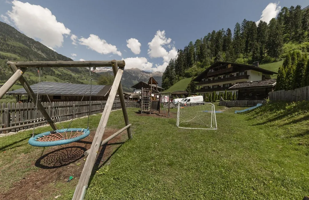Pension Gasthof Haselstaude-1
